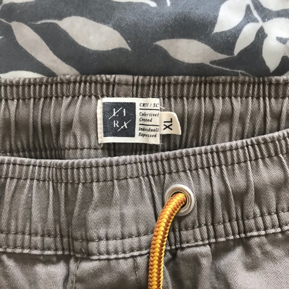 Shorts for men - Picture 3 of 3